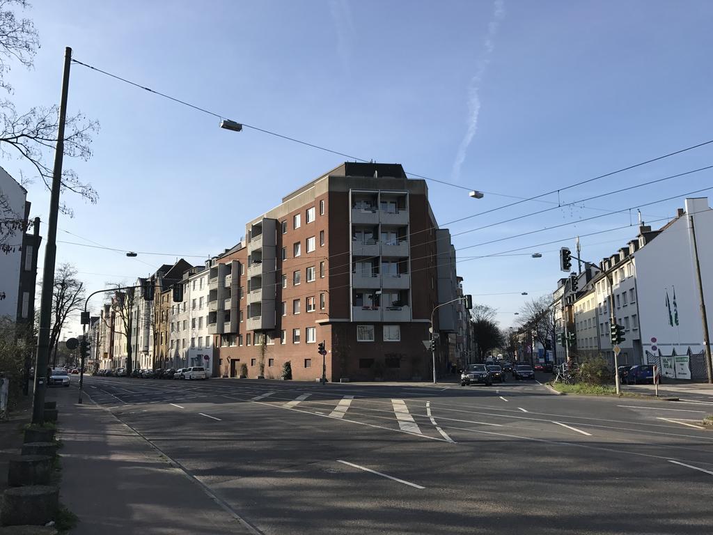 Tmj Apartment 1 Düsseldorf Buitenkant foto